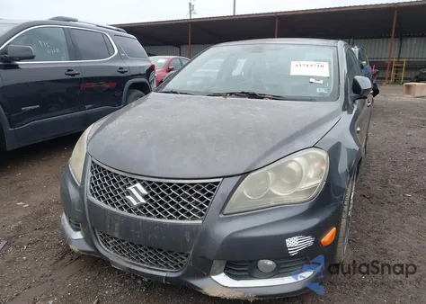 2012 Suzuki Kizashi Sport Sls z USA, uszkodzony, nr VIN JS2RF9A85C6101024